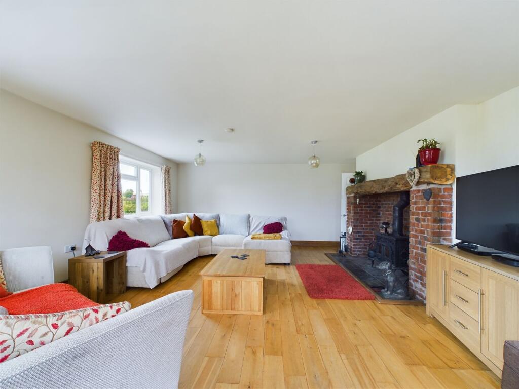 House in Telford - View 5