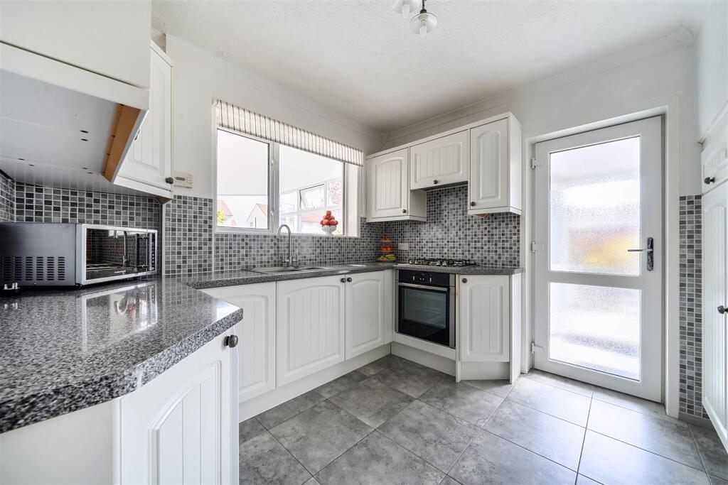 House in Gosport, Woodcot - View 4