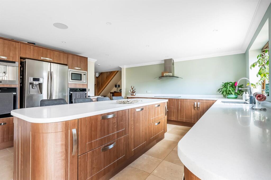House in Mole Valley, Surrey - View 3