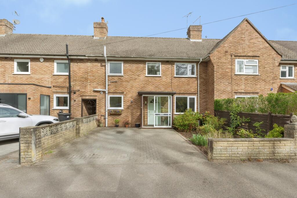 Main image of property: Hillingdon Avenue, Sevenoaks, TN13