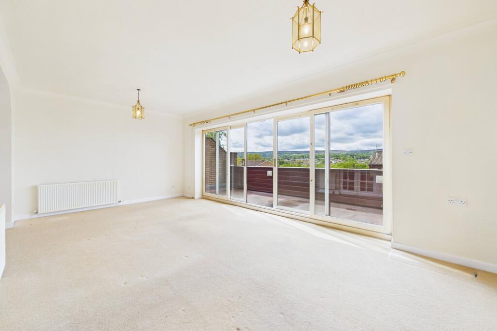 House in Sheffield, Totley Rise, Bradway - View 4