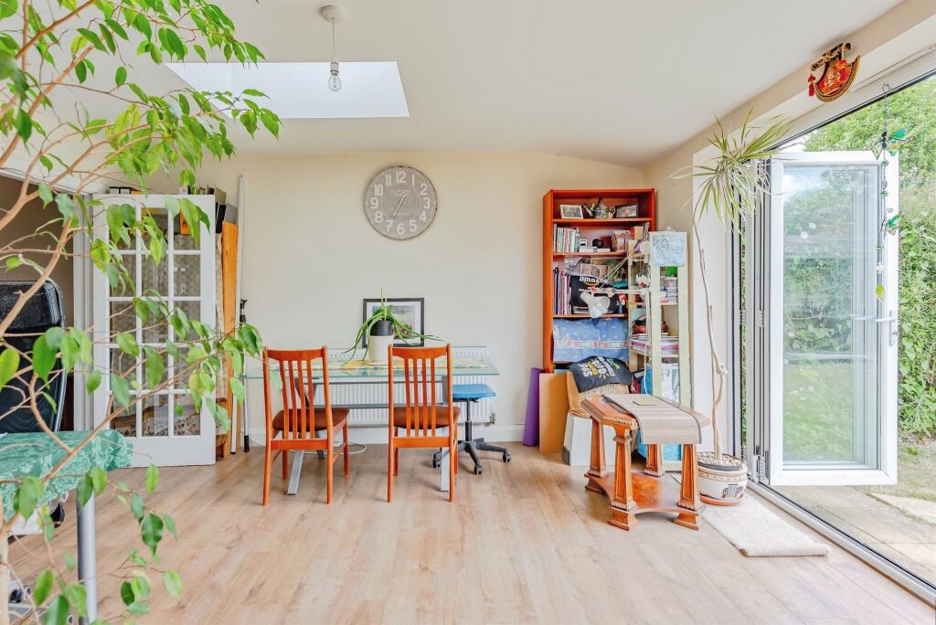 House in Crawley, Northgate - View 5