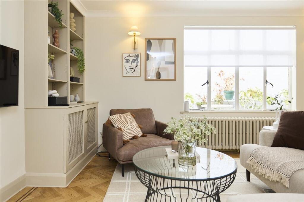 Apartment in London, Paddington - View 4
