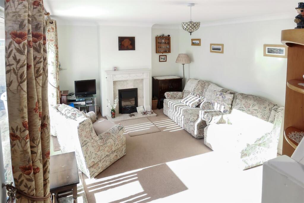 House in Arun, Littlehampton - More