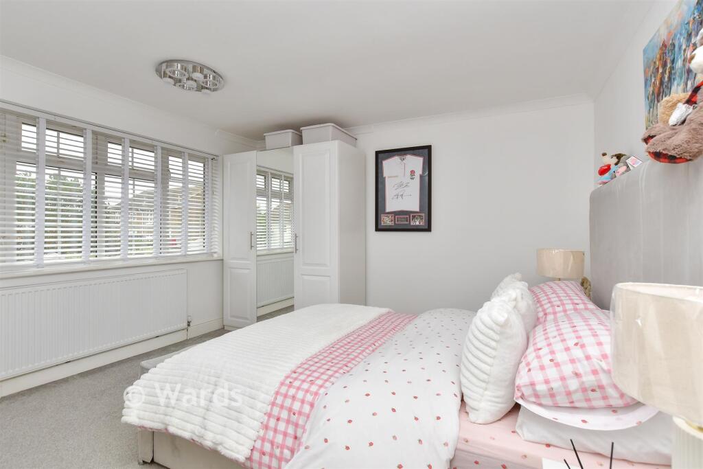 House in Strood, Medway - View 6