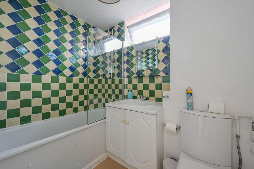 Apartment in London - More