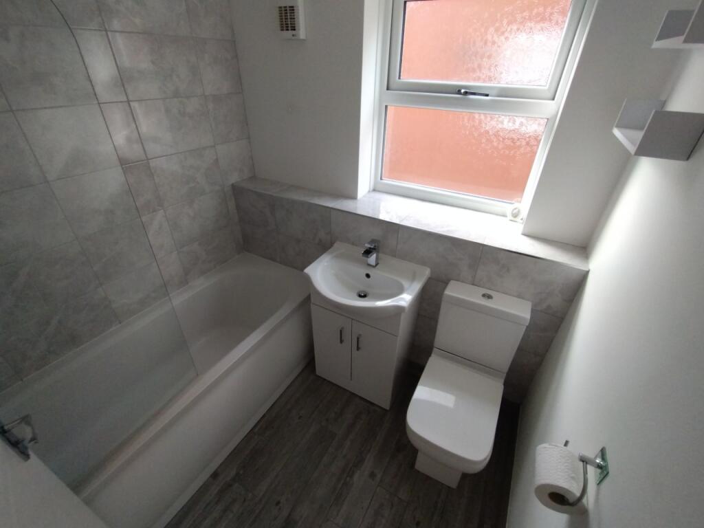 House in Solihull, Bickenhill and Marston Green - More