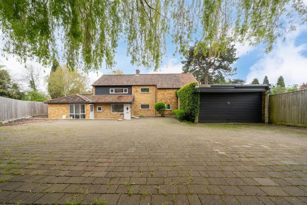 Main image of property: Red House Lane, Almondsbury, Bristol
