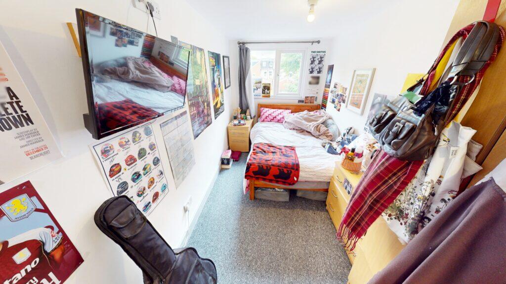 6 bedroom house for rent
