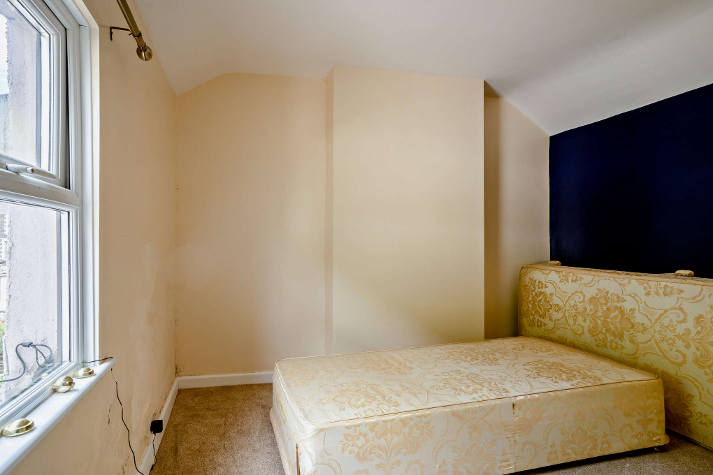 House in Ogmore Vale, Ogmore Valley - View 6