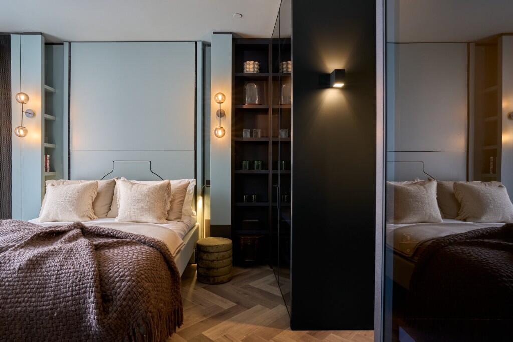 Main image of property: Haydon Way, London, SW11