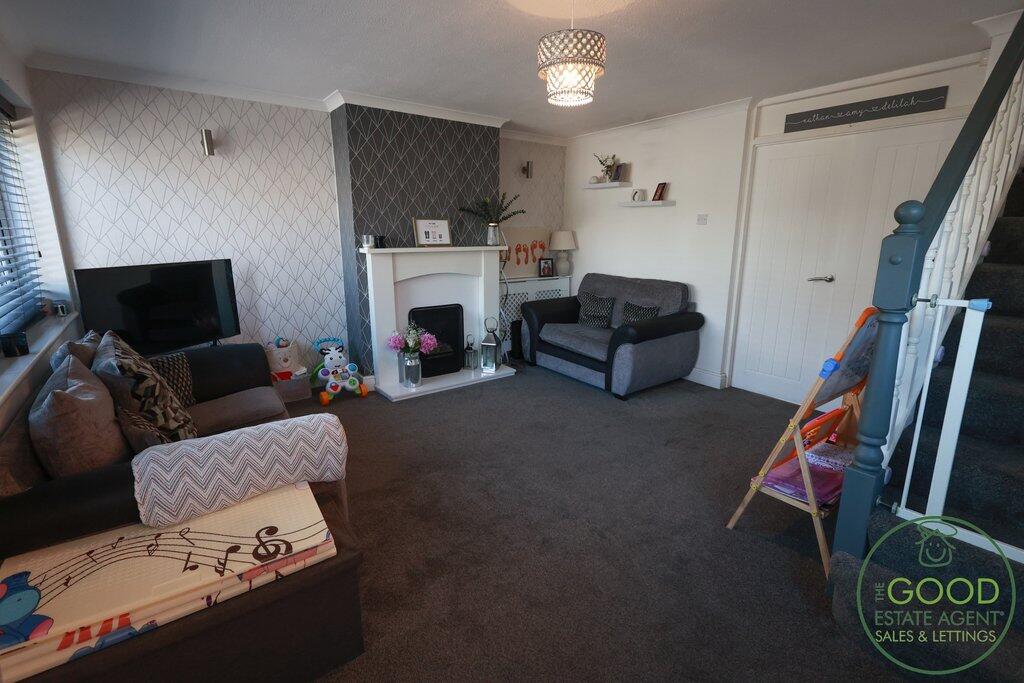 House in Preston, Broughton - More