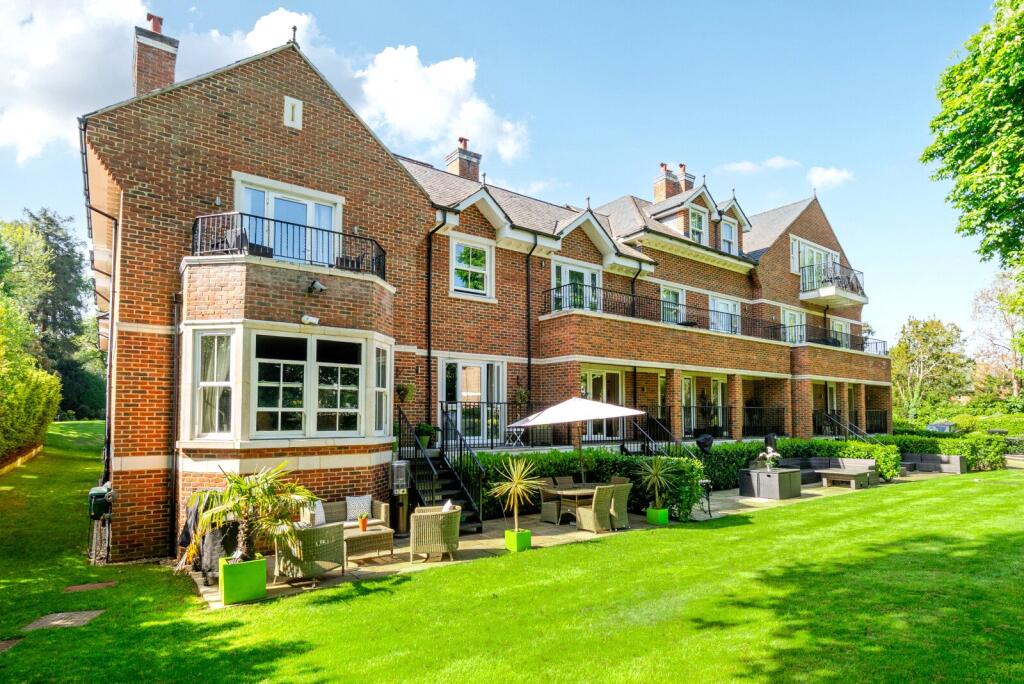 Apartment in Kingston upon Thames