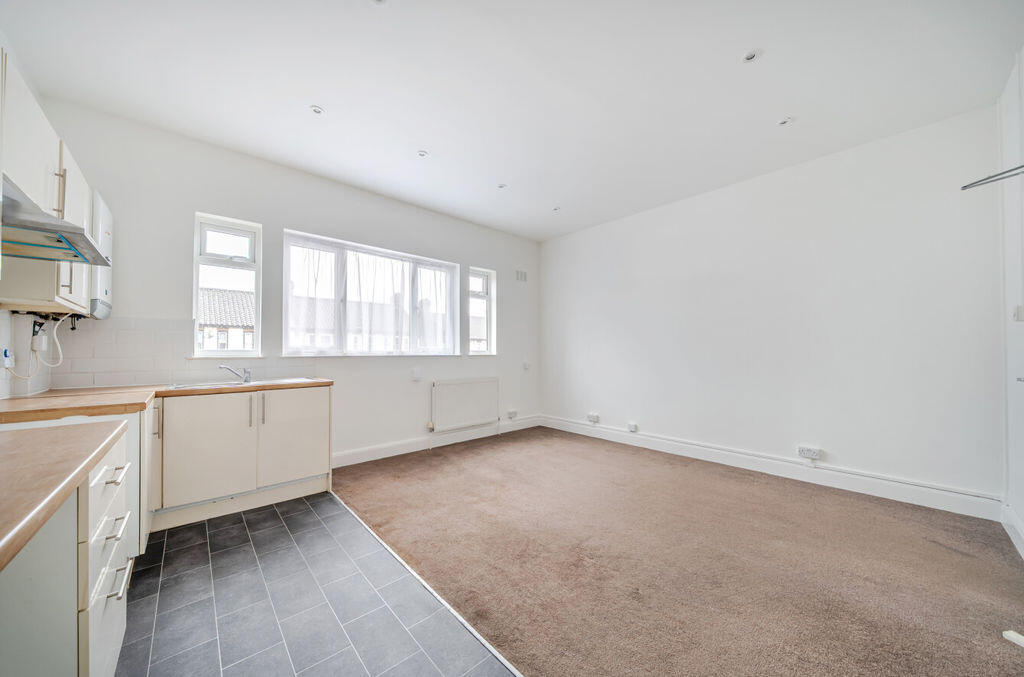 Apartment in London - View 2