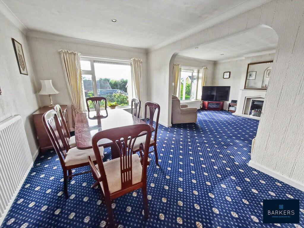 House in Wakefield - View 4