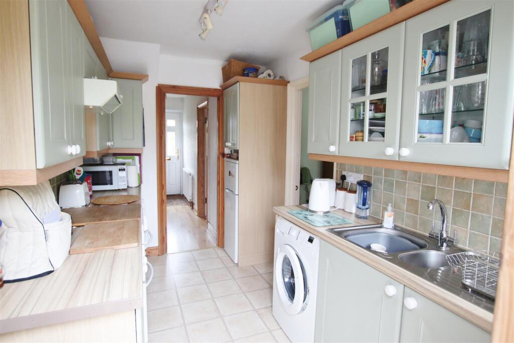 House in Bradford on Avon, Great Ashley - View 4