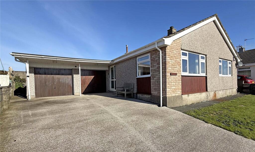 3-bed house on 15, Cae Braenar, Holyhead, Isle of Anglesey, LL65, £275,000