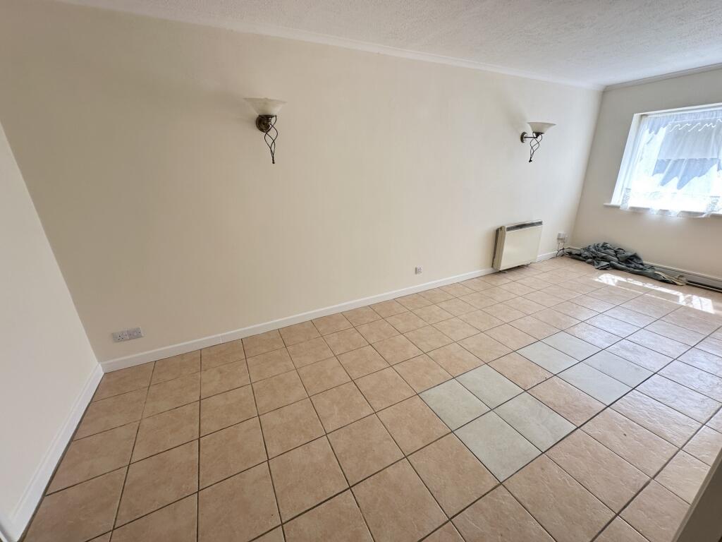Sparrow Road, Yeovil, BA21 photo 4