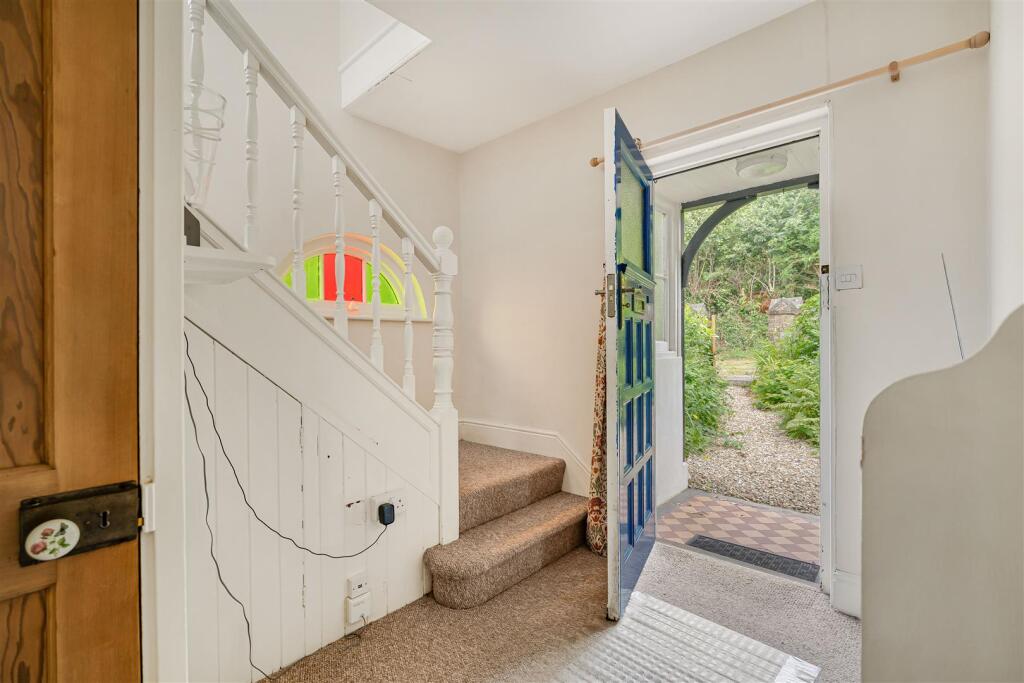 Highbank Close, Tavistock photo 3