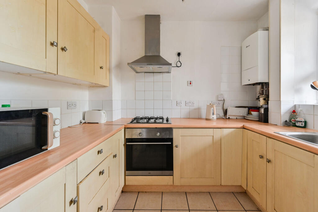 Apartment in London - View 4