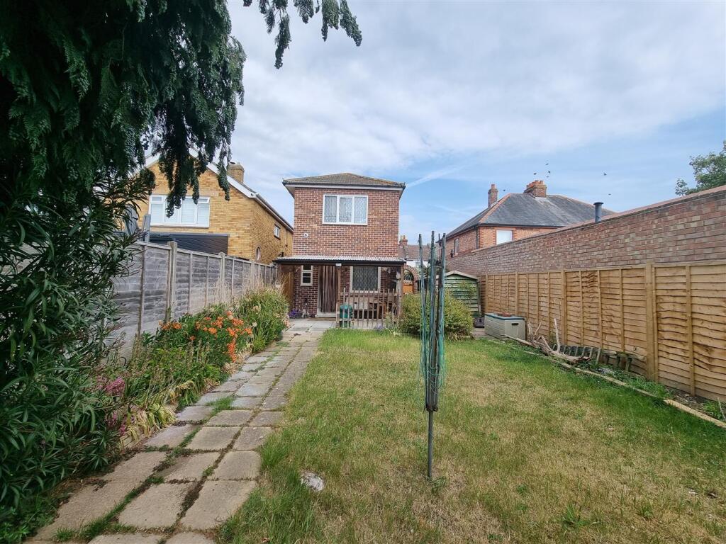 House in Gosport, Hardway - More