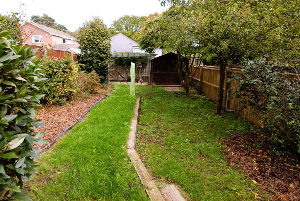 Warland Way, Corfe Mullen, Wimborne, BH21 photo 4