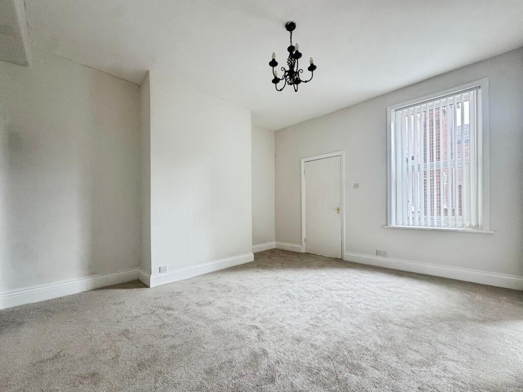 Apartment in North Tyneside, North East - View 2