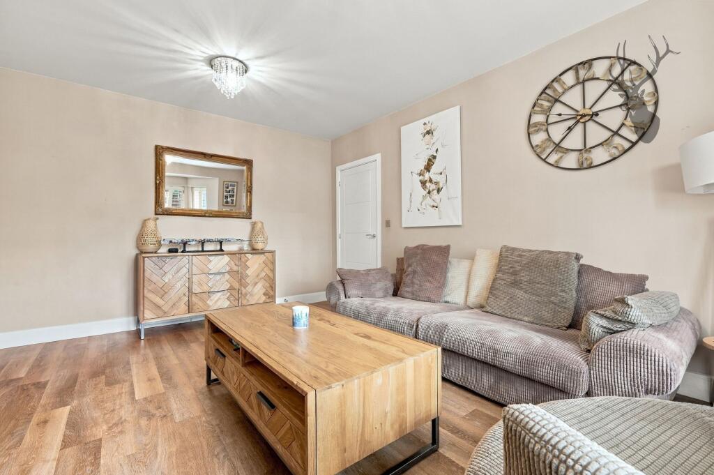 House in East Hertfordshire, Terlings Park, Gilston - View 4