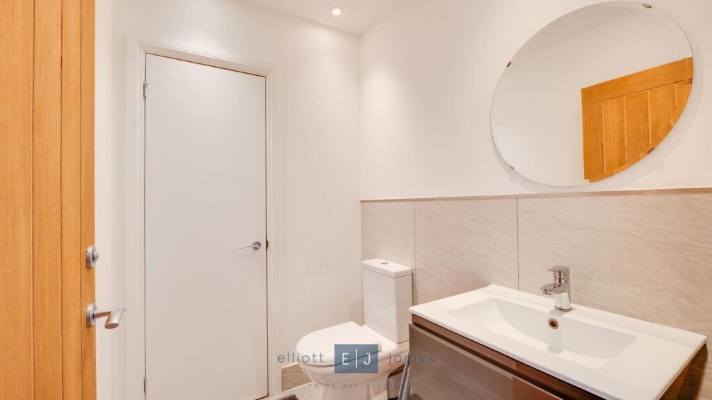 Summerfield Road, Loughton - More