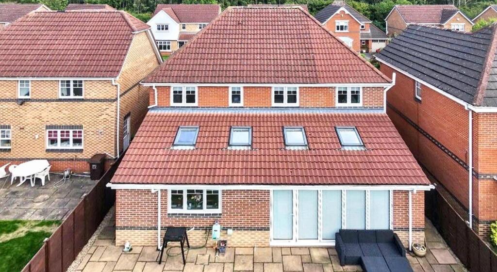 House in Stockton-on-Tees, Norton - View 2