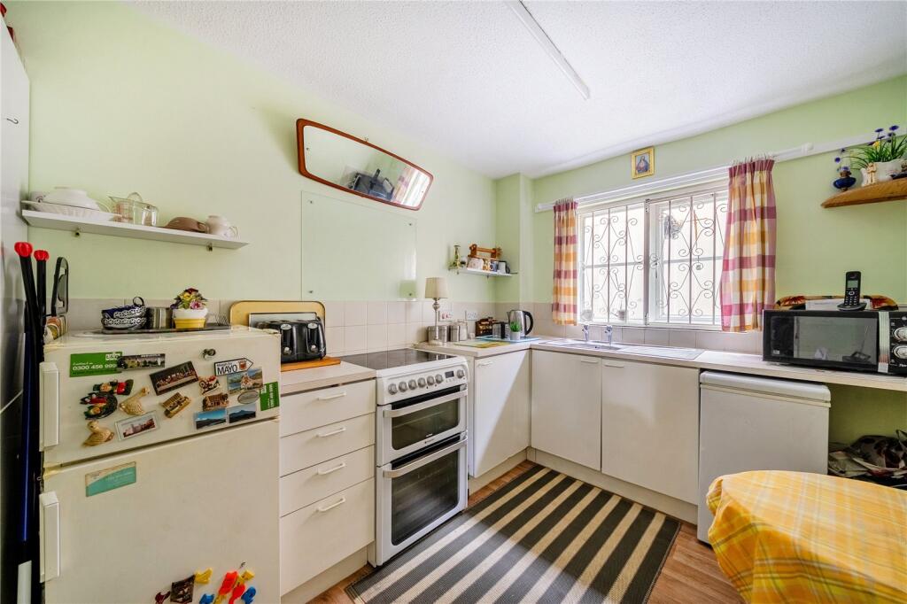 Apartment in London - More
