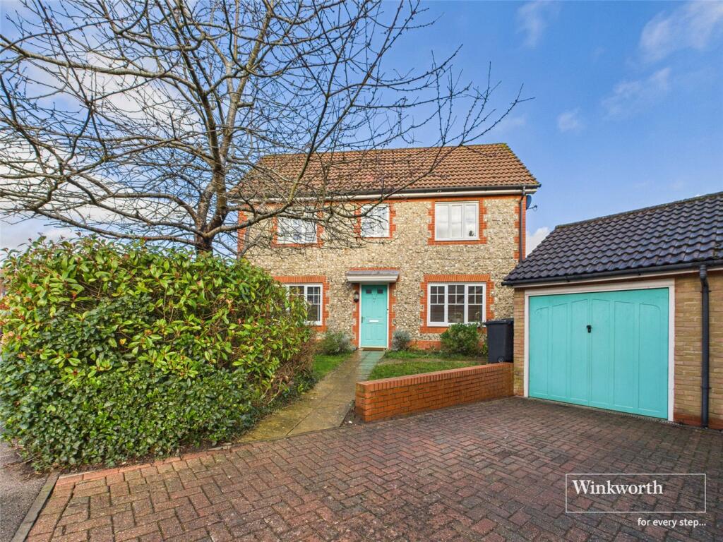3-bed semi-detached on Claremont Crescent, Newbury, Berkshire, RG14, £415,000