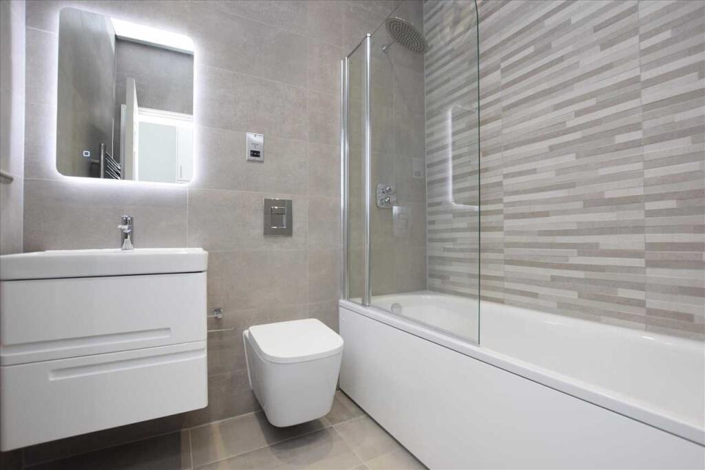 Apartment in Harrow - View 4