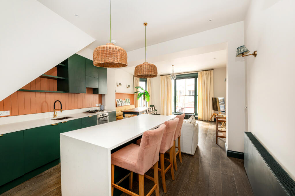 Apartment in London - View 4