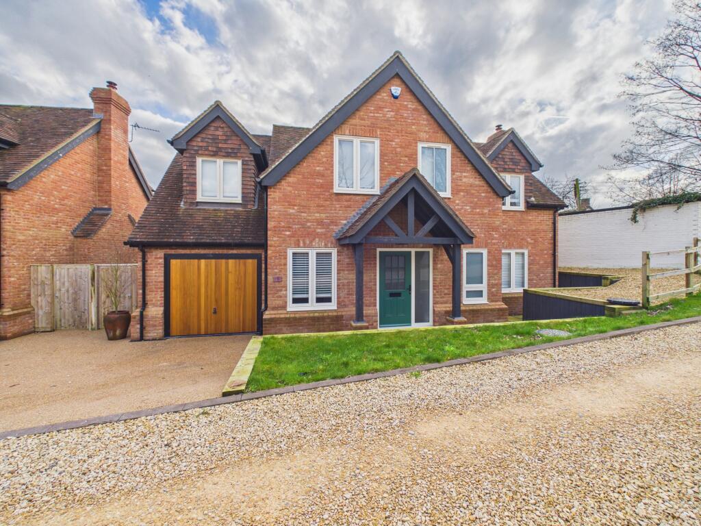Main image of property: Appleyard Close, Whitchurch, Aylesbury, Buckinghamshire, HP22 4FX
