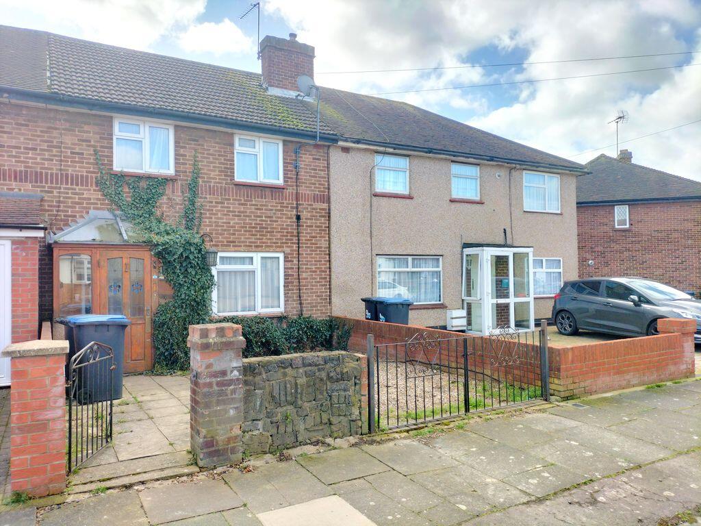Main image of property: Stoneleigh Avenue, Enfield, EN3