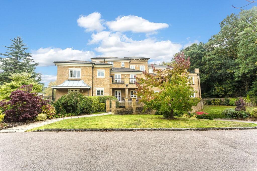 Main image of property: East Parkside, Willow House, CR6