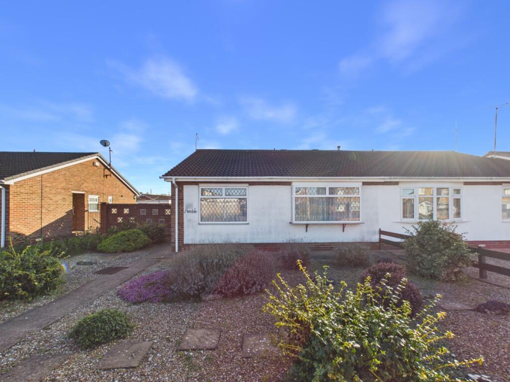 Main image of property: Airedale, Hull, HU7 6DT