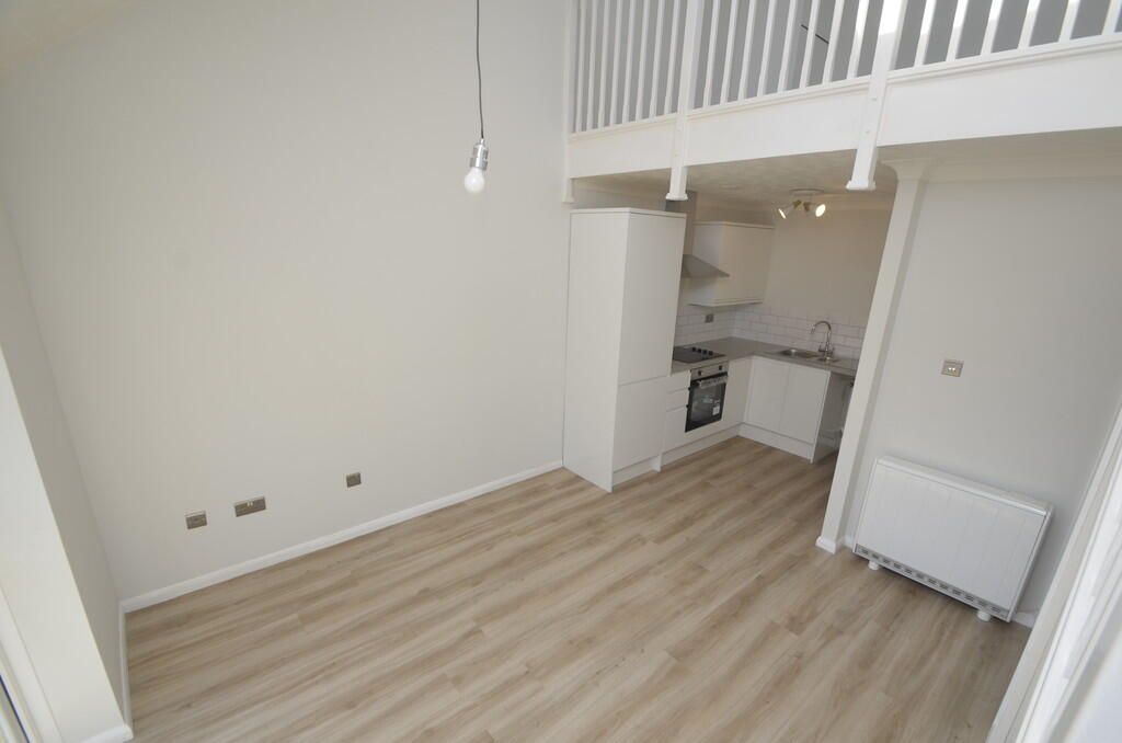 House in East Suffolk, Felixstowe - More