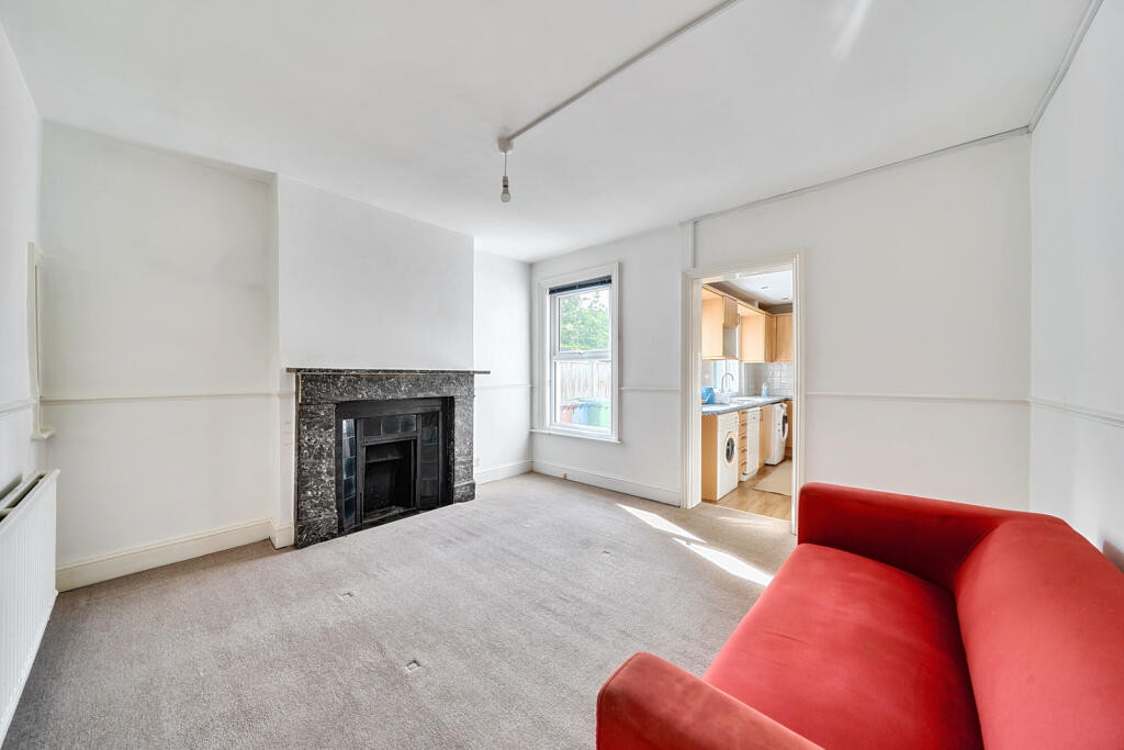 House in Harrow - View 3
