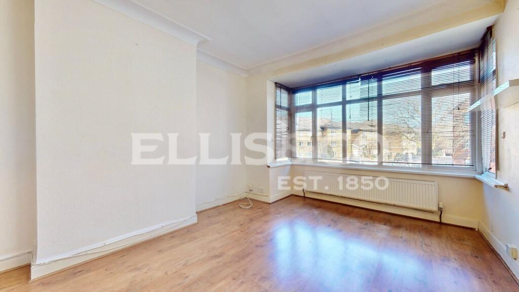 Apartment in London, Preston - View 5