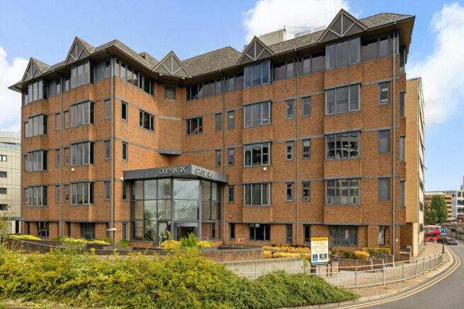 114322_F-H-Bertling-Logistics-Aberdeen-Ltd-Aspect-Gate-4_low.jpg