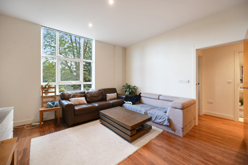 Apartment in London - View 2