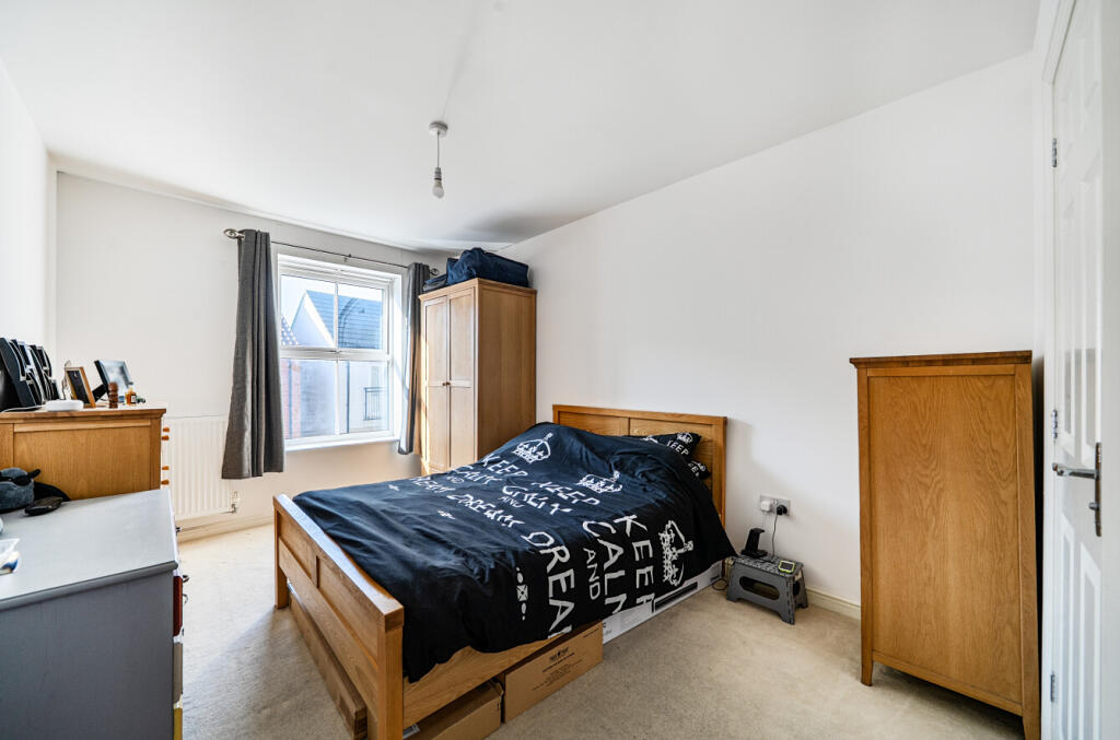Apartment in Swindon, St. Andrews - More