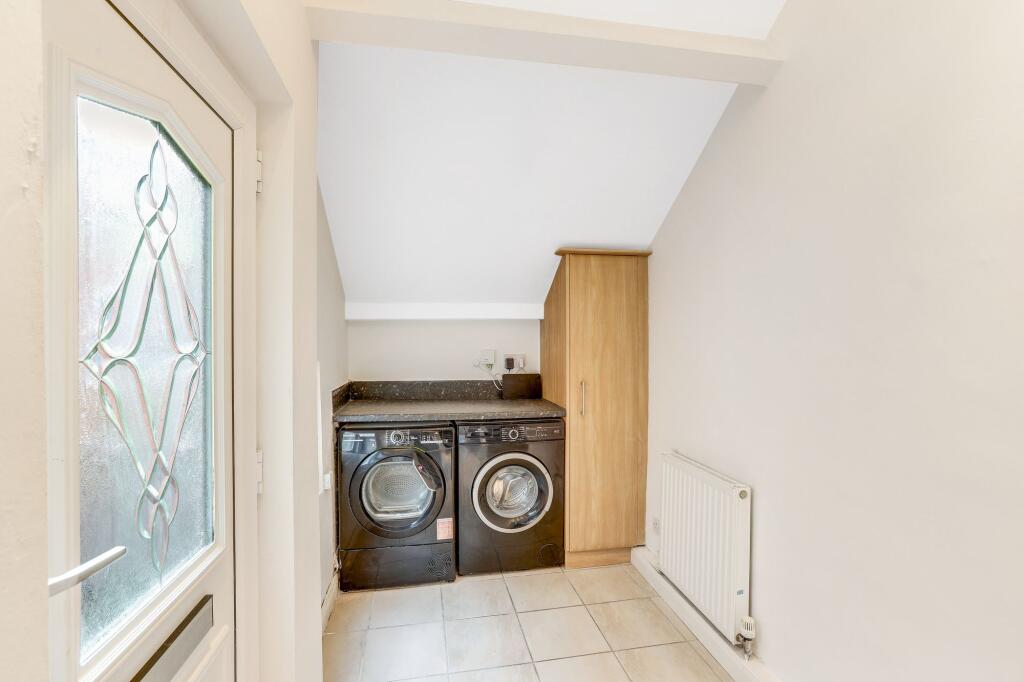 House in Nottingham - View 5