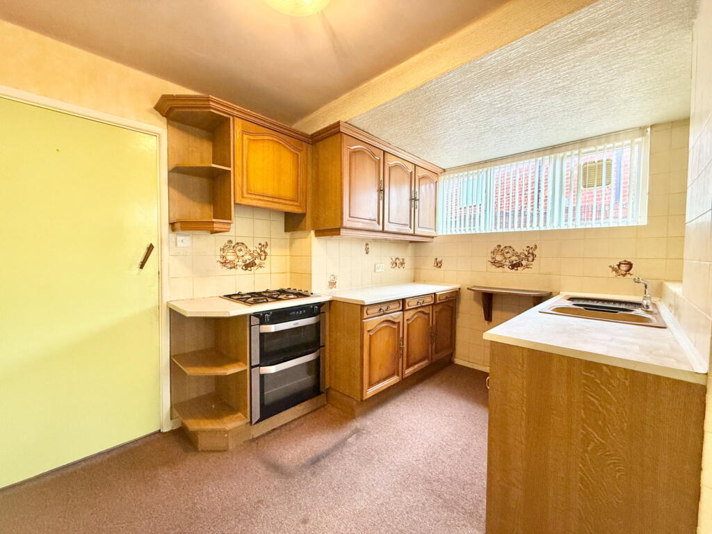 House in Dudley, West Midlands - View 3