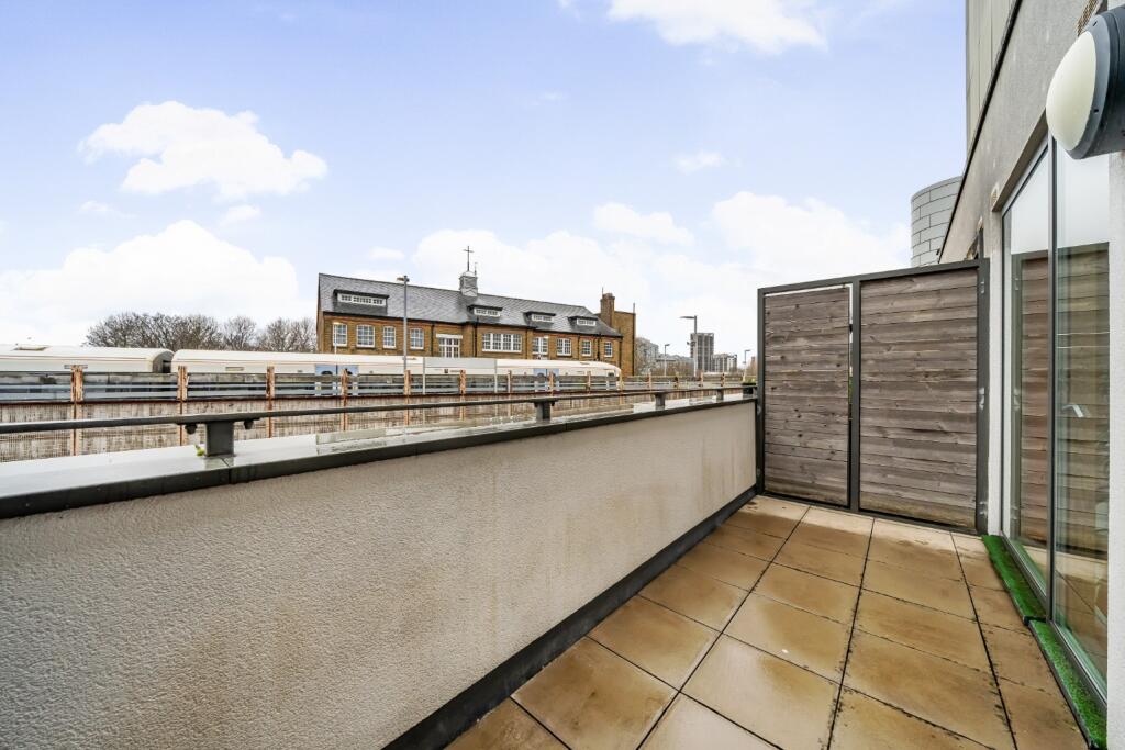 Apartment in London, Albury Court, Deptford - View 5