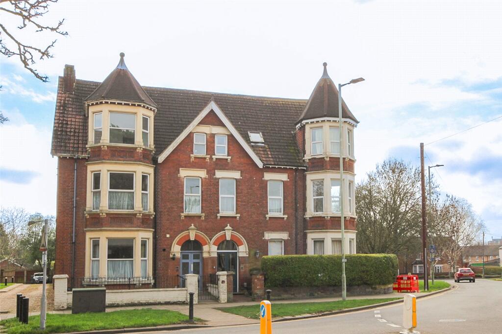 Main image of property: Park Avenue, Bedford, Bedfordshire, MK40