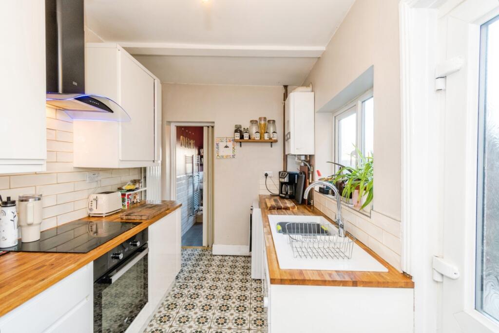 Tremona Road, Southampton, Hampshire, SO16 photo 3