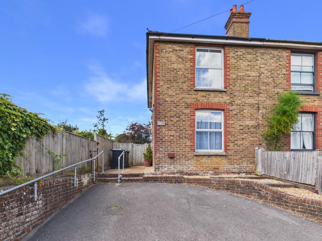 Main image of property: Horsgate Lane, Cuckfield, RH17